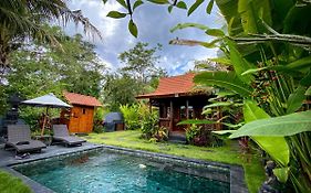 The Hidden Escapes Manggis- Stunning Hidden Gem Villa With Pool, Sauna & Ice Bath